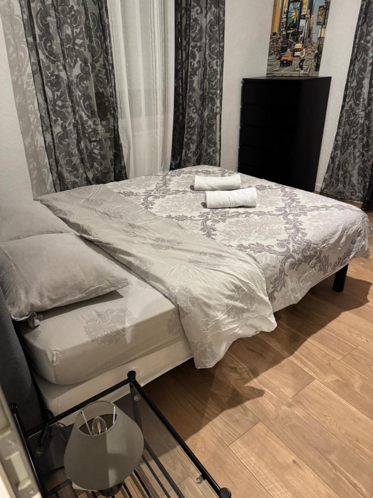 Appartement Bes,, Chaleureux Et Confortable Avec Entree Independante 怀顿黑姆 外观 照片